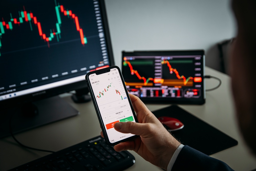 How Much Money Do You Need to Start Forex Trading in 2026? | Fintana Guide